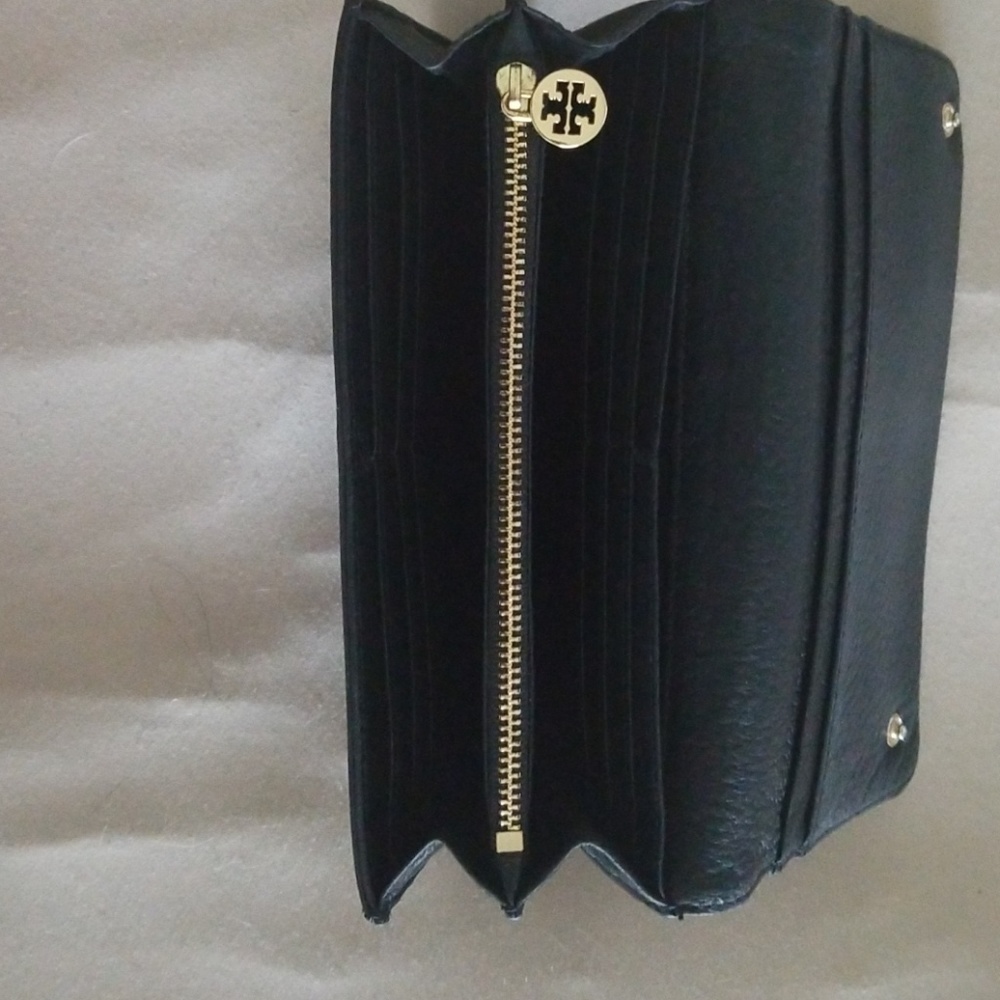 Wallet - Picture 3 of 3